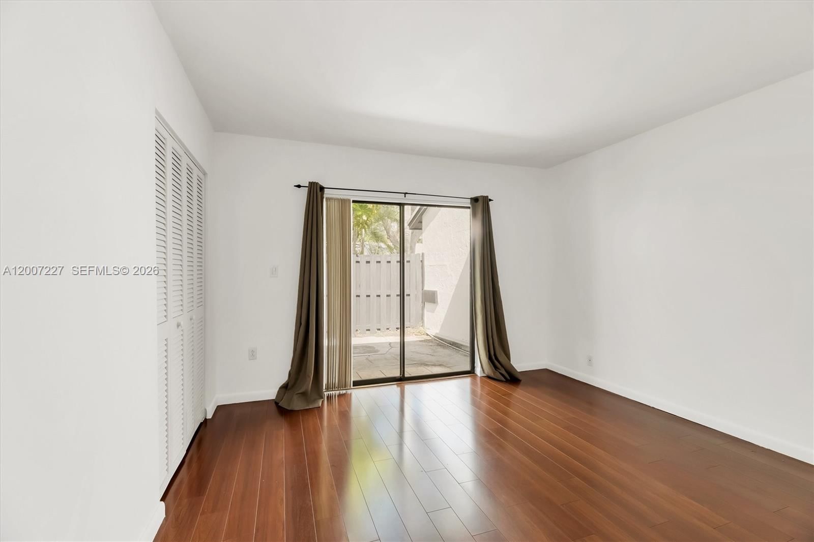 Real estate property located at 380 Fairway Cir #46, Broward, Villas At Bonaventure In, Weston, FL