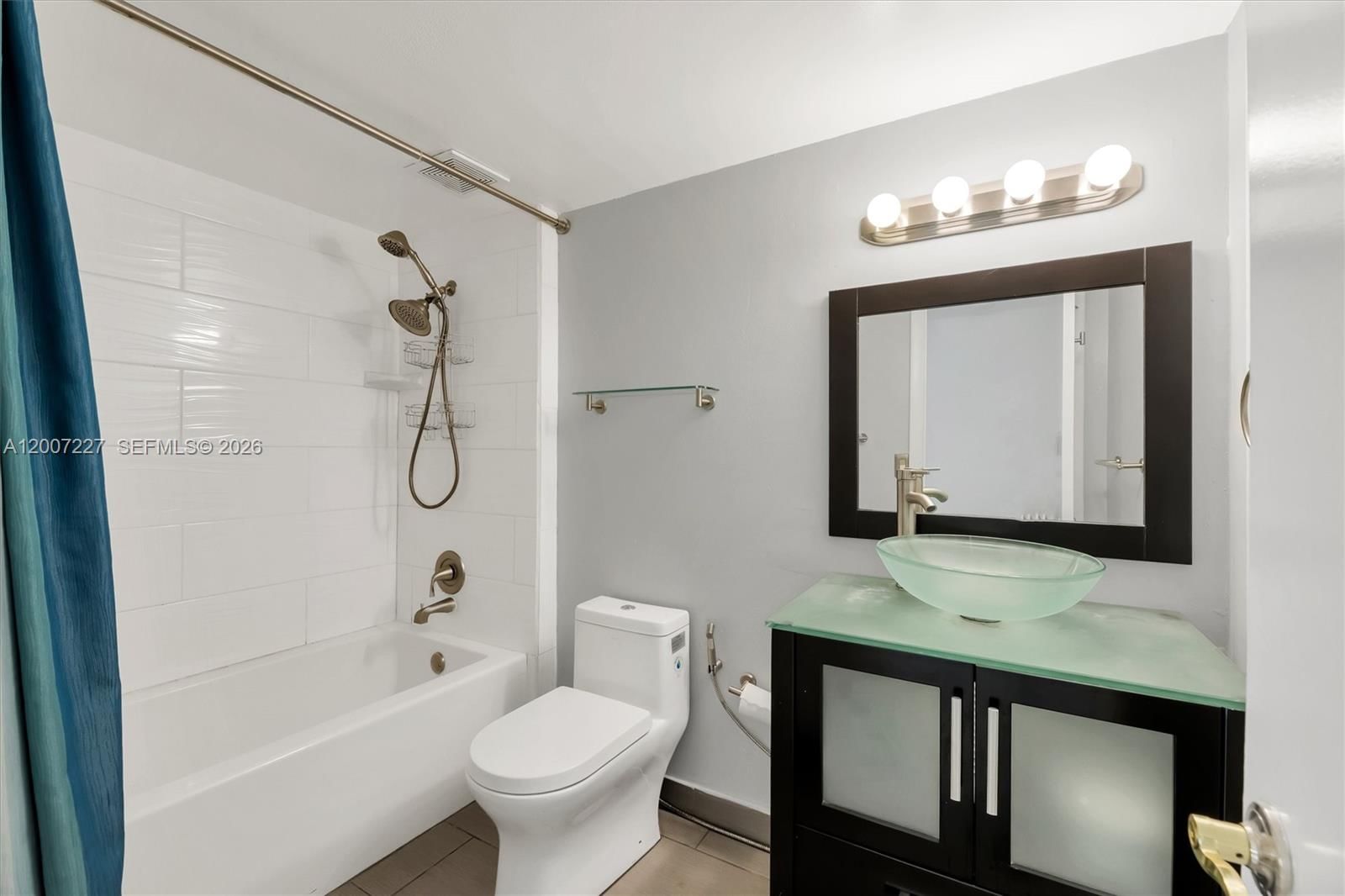 Real estate property located at 380 Fairway Cir #46, Broward, Villas At Bonaventure In, Weston, FL