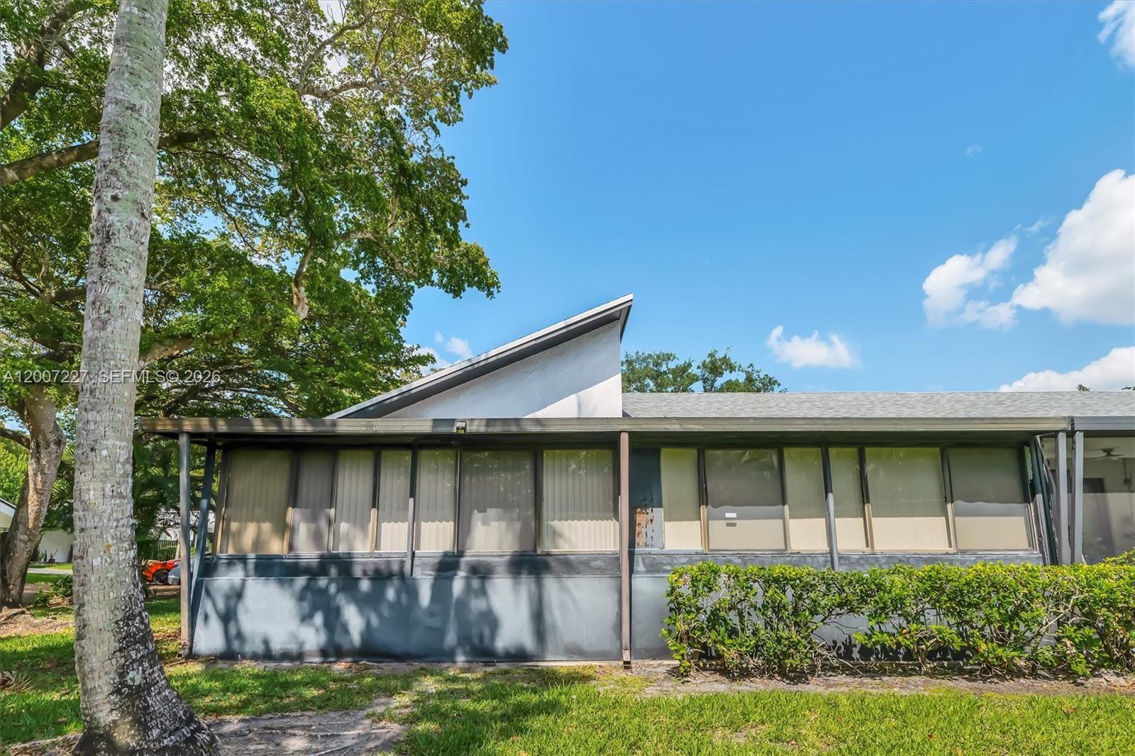 Real estate property located at 380 Fairway Cir #46, Broward, Villas At Bonaventure In, Weston, FL