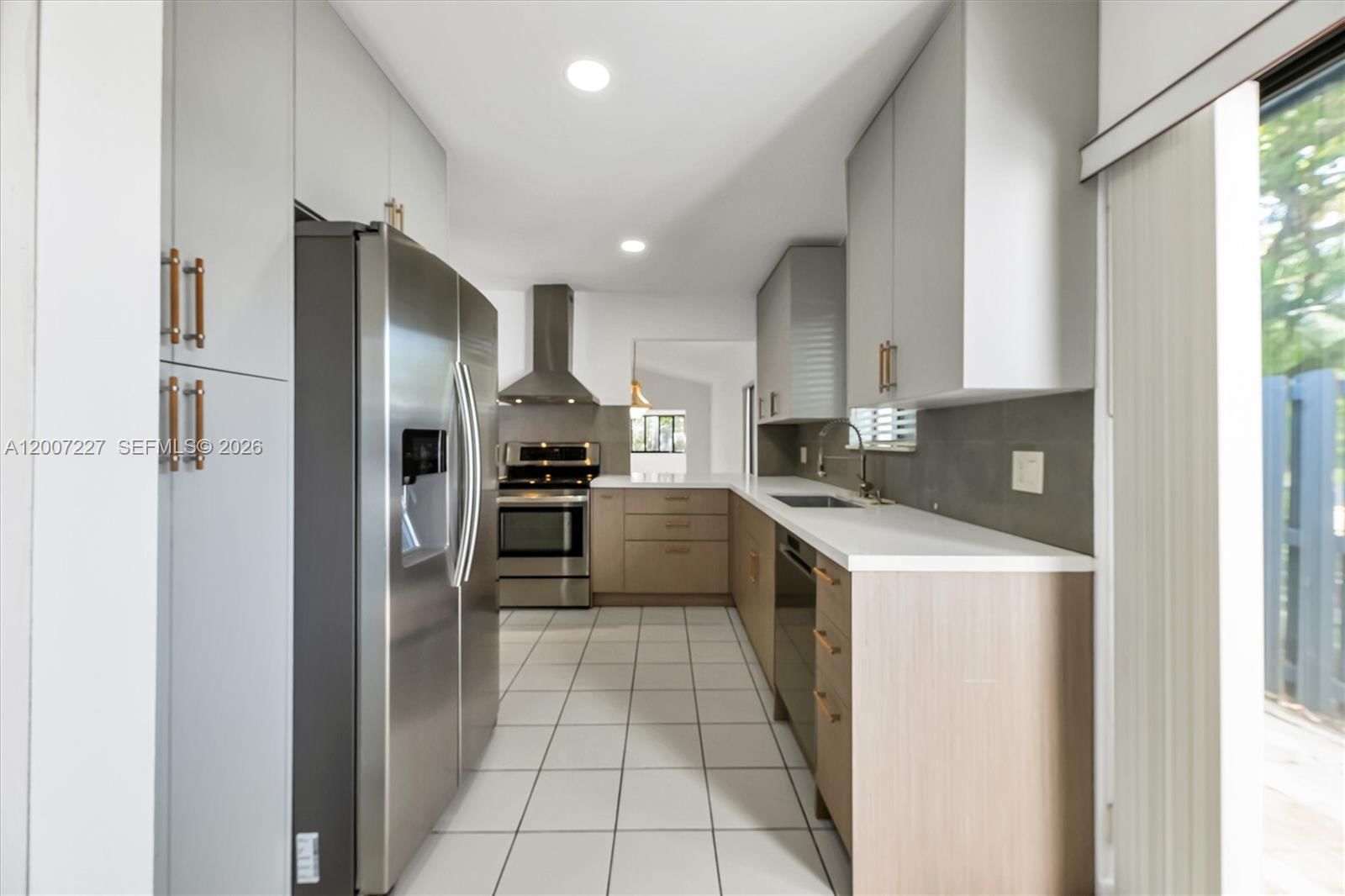 Real estate property located at 380 Fairway Cir #46, Broward, Villas At Bonaventure In, Weston, FL