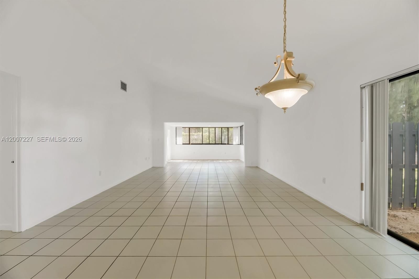 Real estate property located at 380 Fairway Cir #46, Broward, Villas At Bonaventure In, Weston, FL