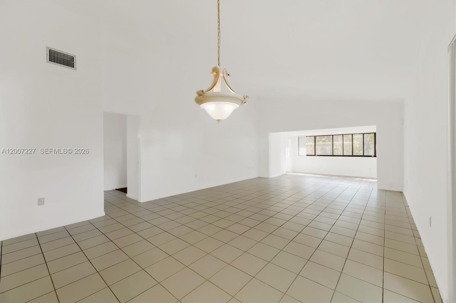 Real estate property located at 380 Fairway Cir #46, Broward, Villas At Bonaventure In, Weston, FL