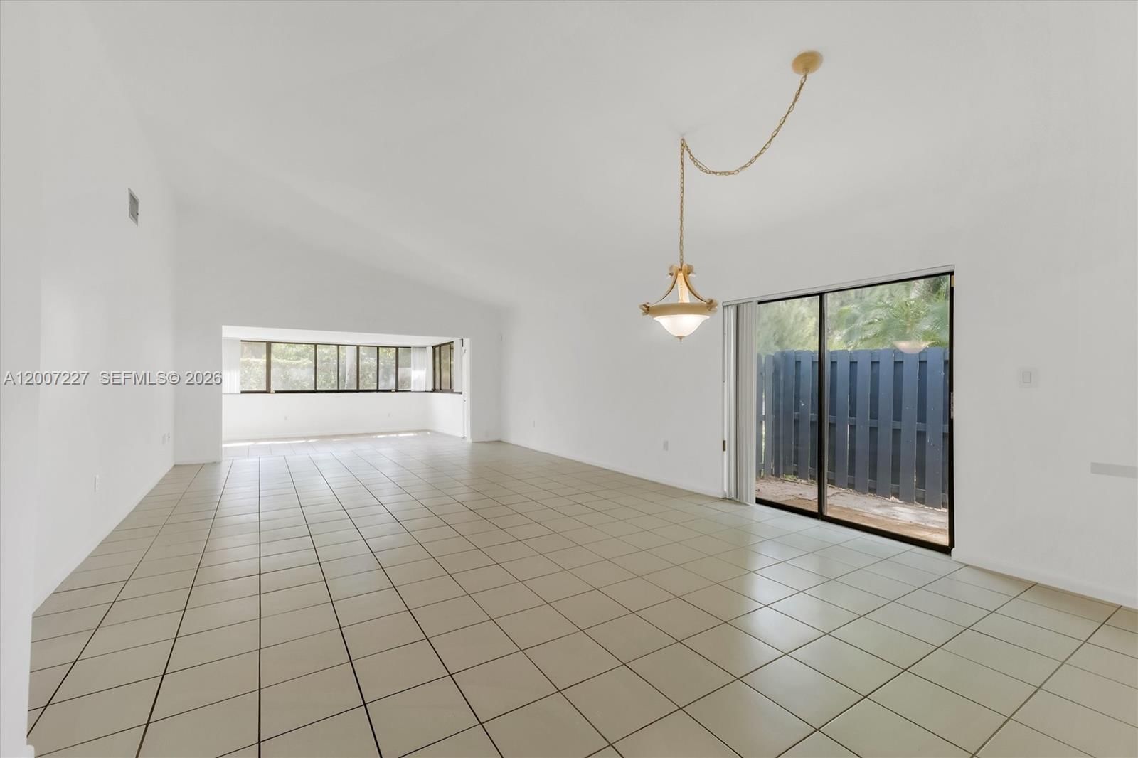 Real estate property located at 380 Fairway Cir #46, Broward, Villas At Bonaventure In, Weston, FL