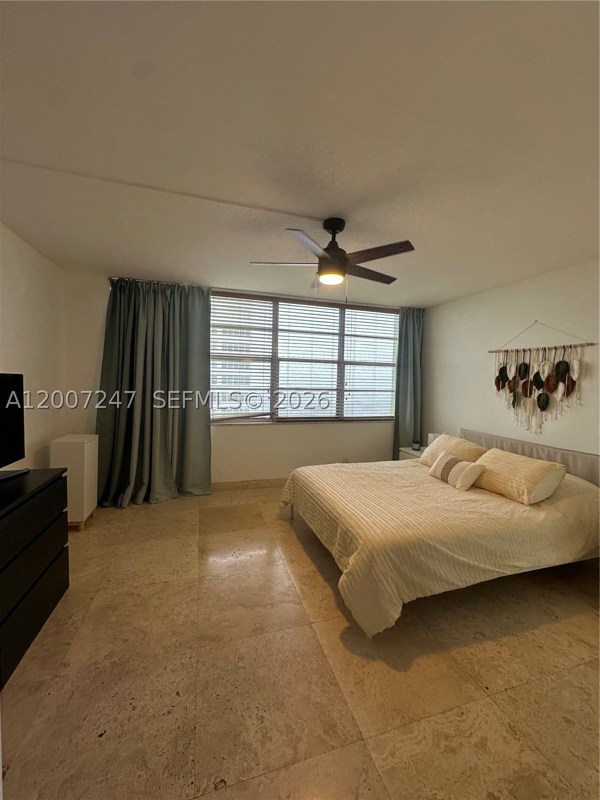 Real estate property located at 2100 Sans Souci Blvd B811, Miami-dade, Bayview Towers Condo Nort, North Miami, FL