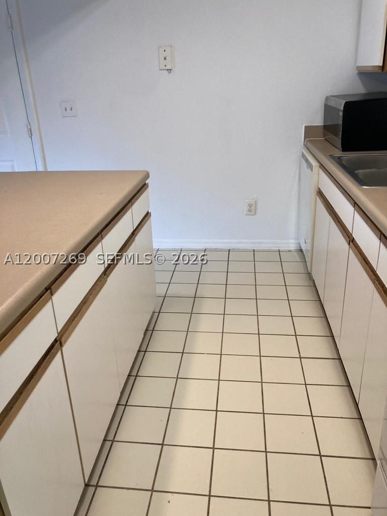 Real estate property located at 3985 Mcnab Rd A111, Broward, Windward Lakes Condo, Pompano Beach, FL