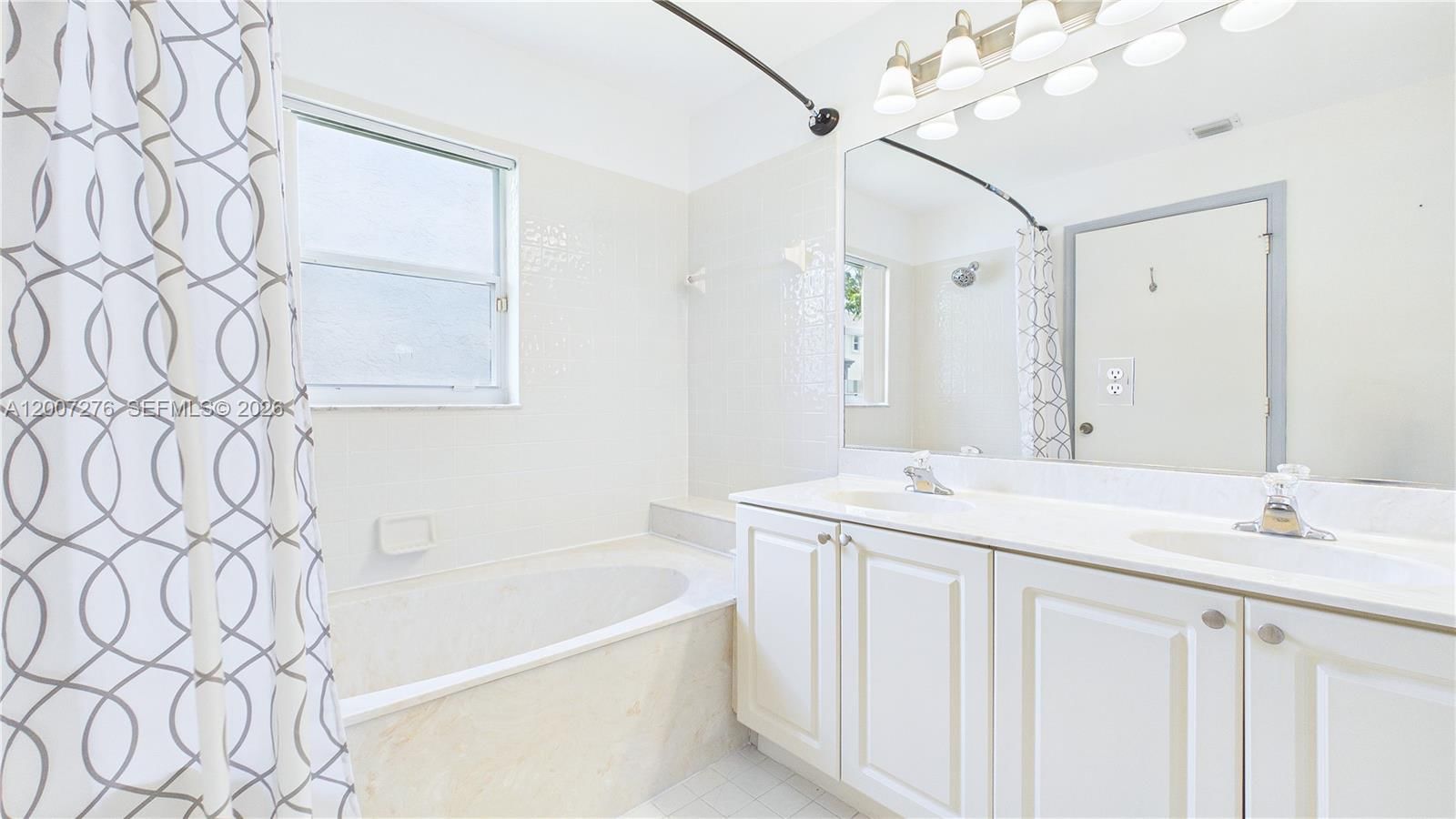 Real estate property located at 17626 20th St, Broward, Silver Lakes Phase Iii, Miramar, FL