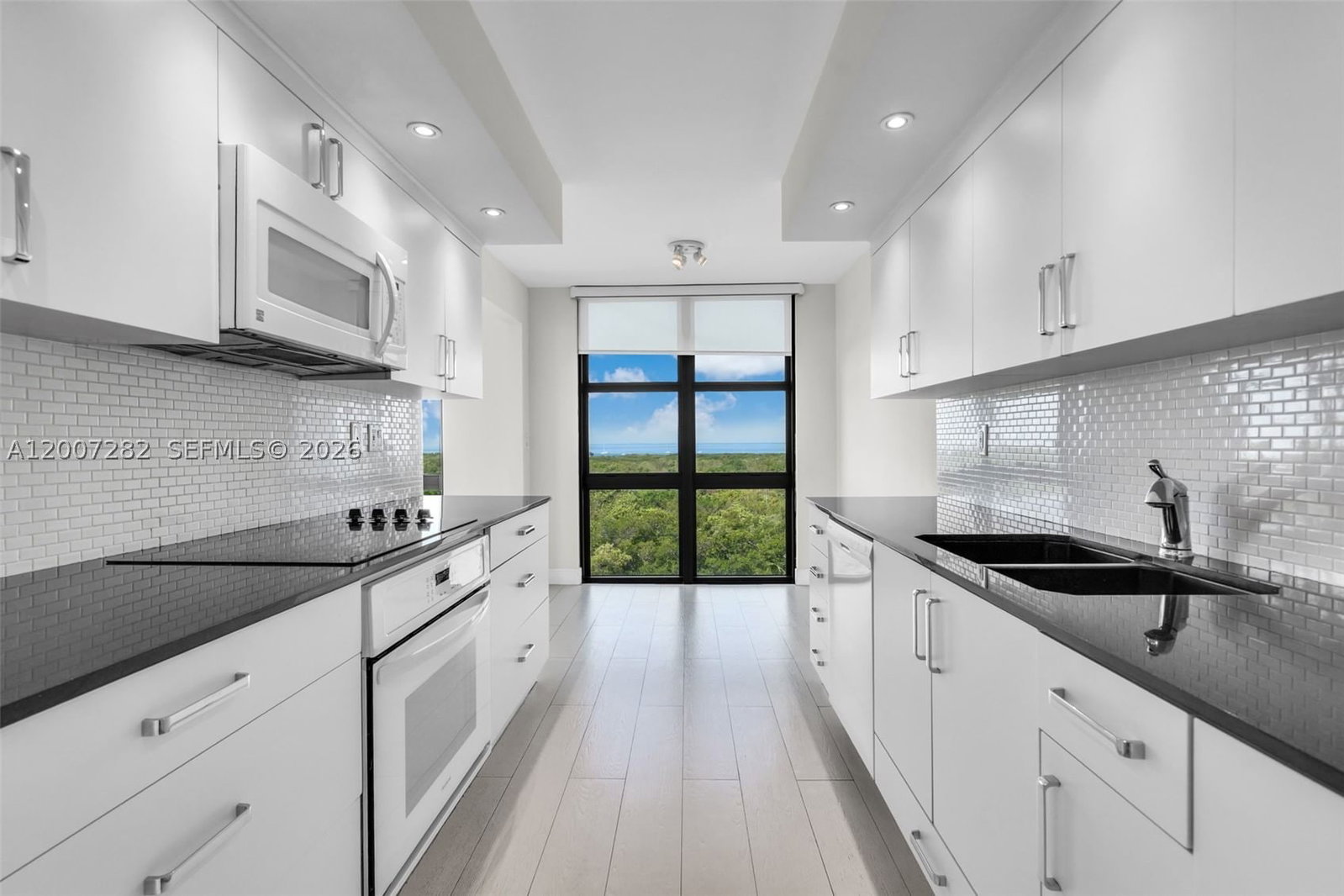 Real estate property located at , Miami-dade, Towers Of Key Biscayne Co, Key Biscayne, FL