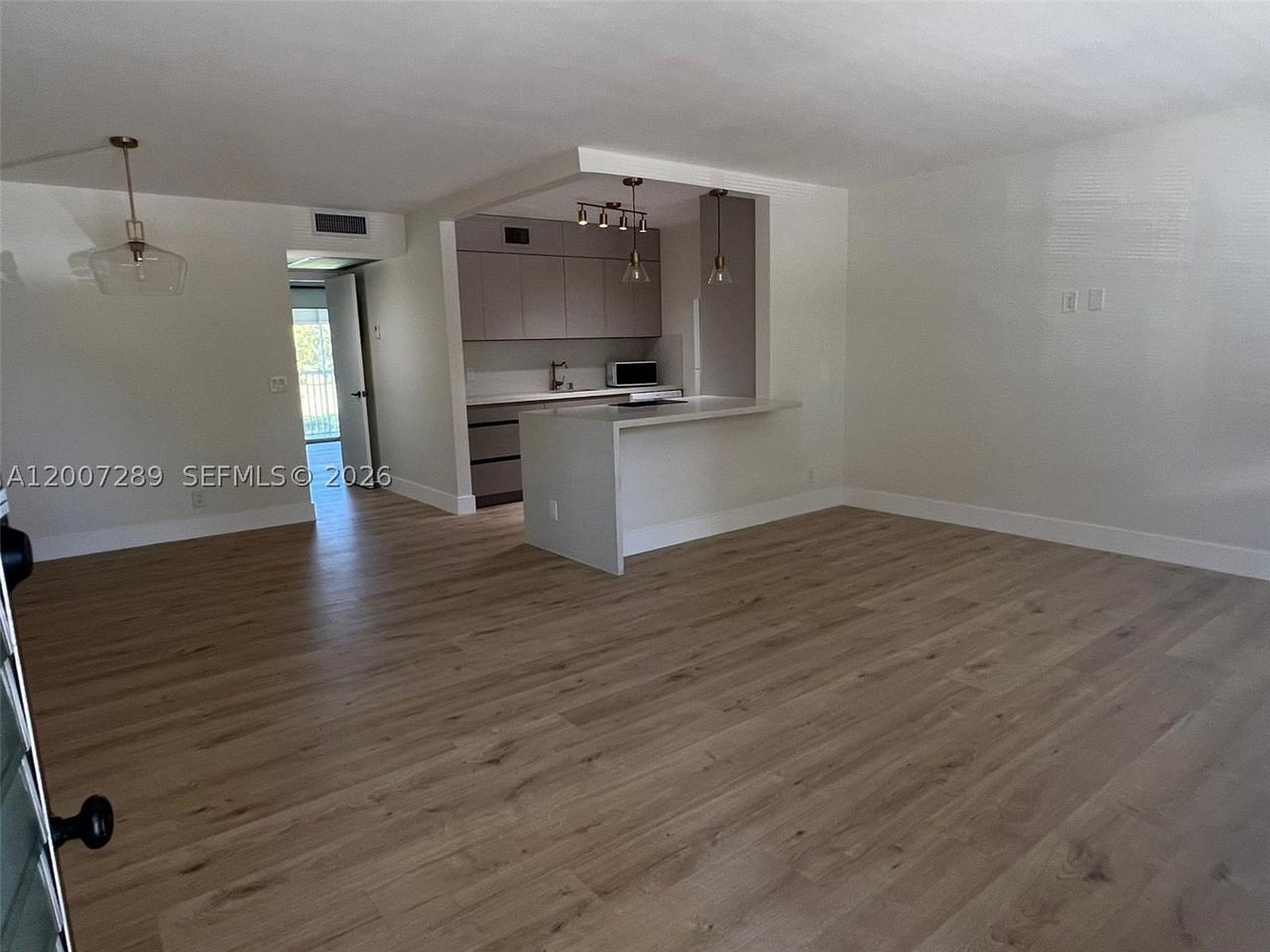 Real estate property located at 13155 7th Ct #204E, Broward, Kingsley At Century Villa, Pembroke Pines, FL