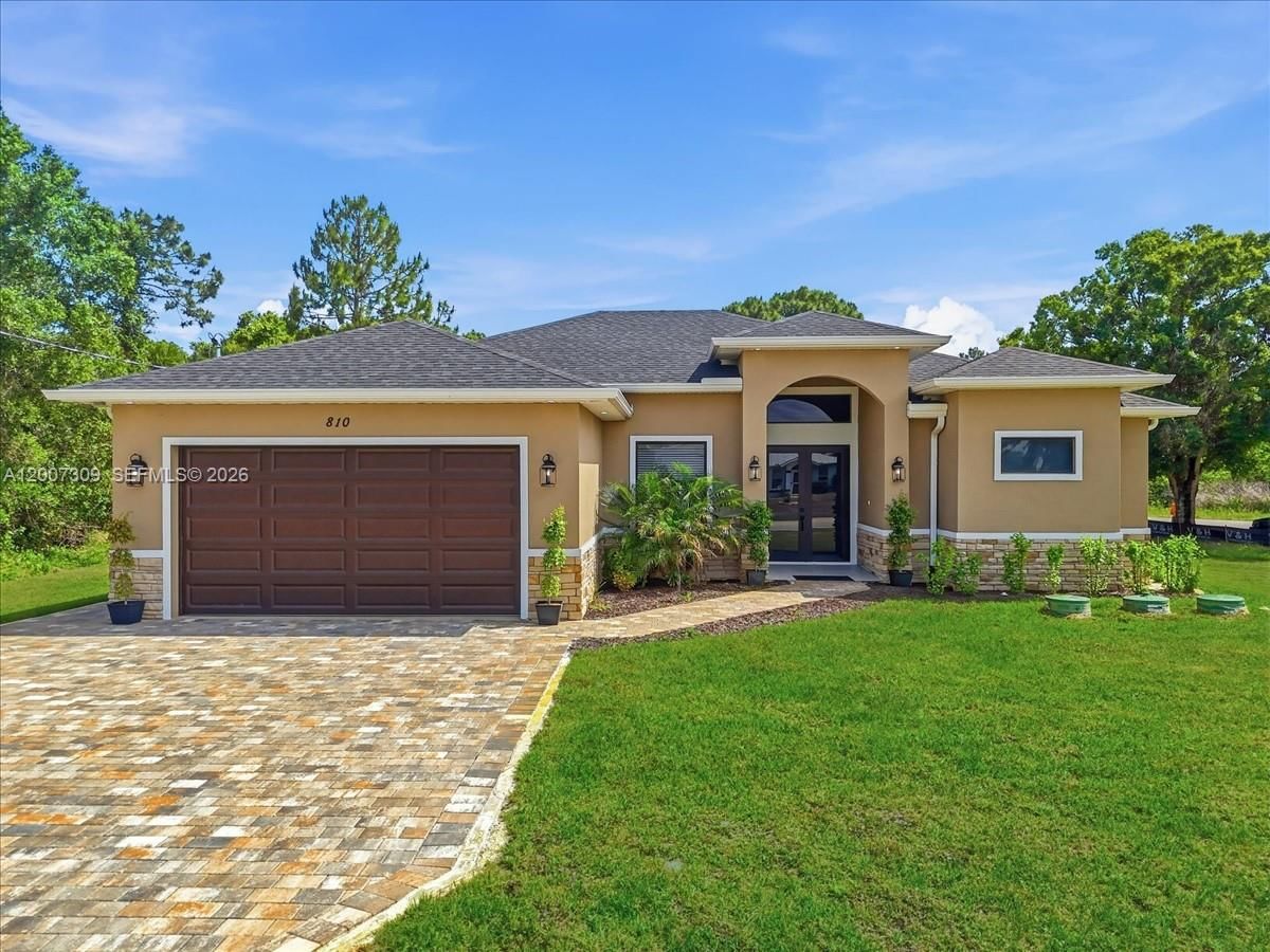 Real estate property located at 810 Sentinela Blvd, Lee, Lehigh Acres, Lehigh Acres, FL