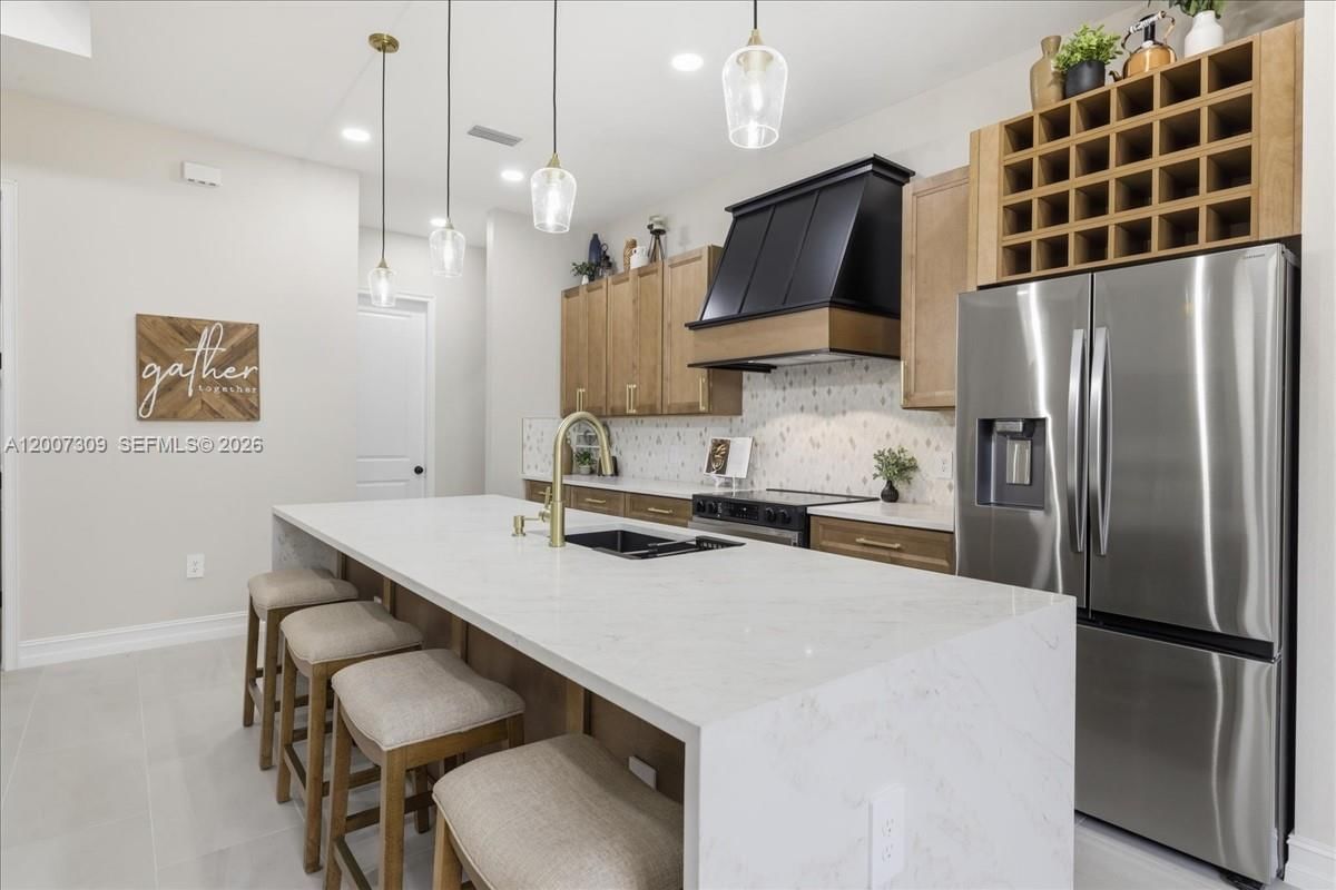 Real estate property located at 810 Sentinela Blvd, Lee, Lehigh Acres, Lehigh Acres, FL