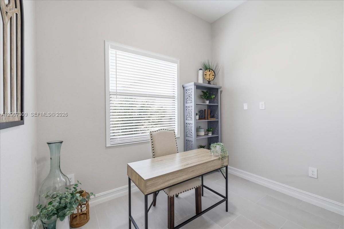 Real estate property located at 810 Sentinela Blvd, Lee, Lehigh Acres, Lehigh Acres, FL