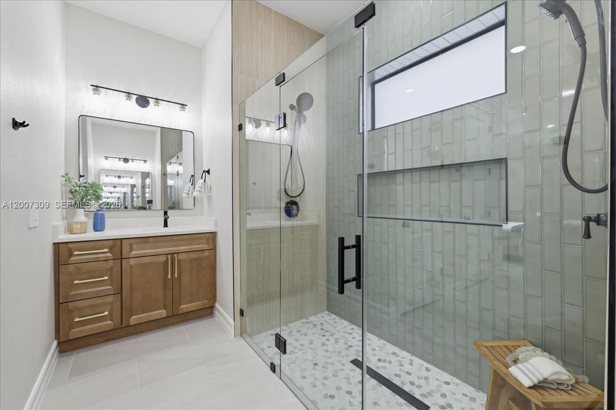 Real estate property located at 810 Sentinela Blvd, Lee, Lehigh Acres, Lehigh Acres, FL