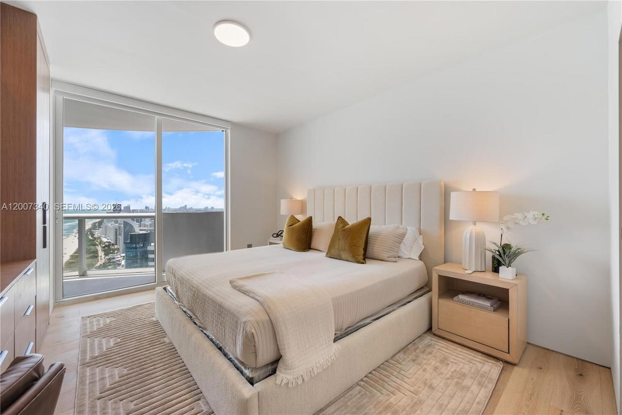 Real estate property located at 6365 Collins Ave #3904, Miami-dade, Akoya Condo, Miami Beach, FL