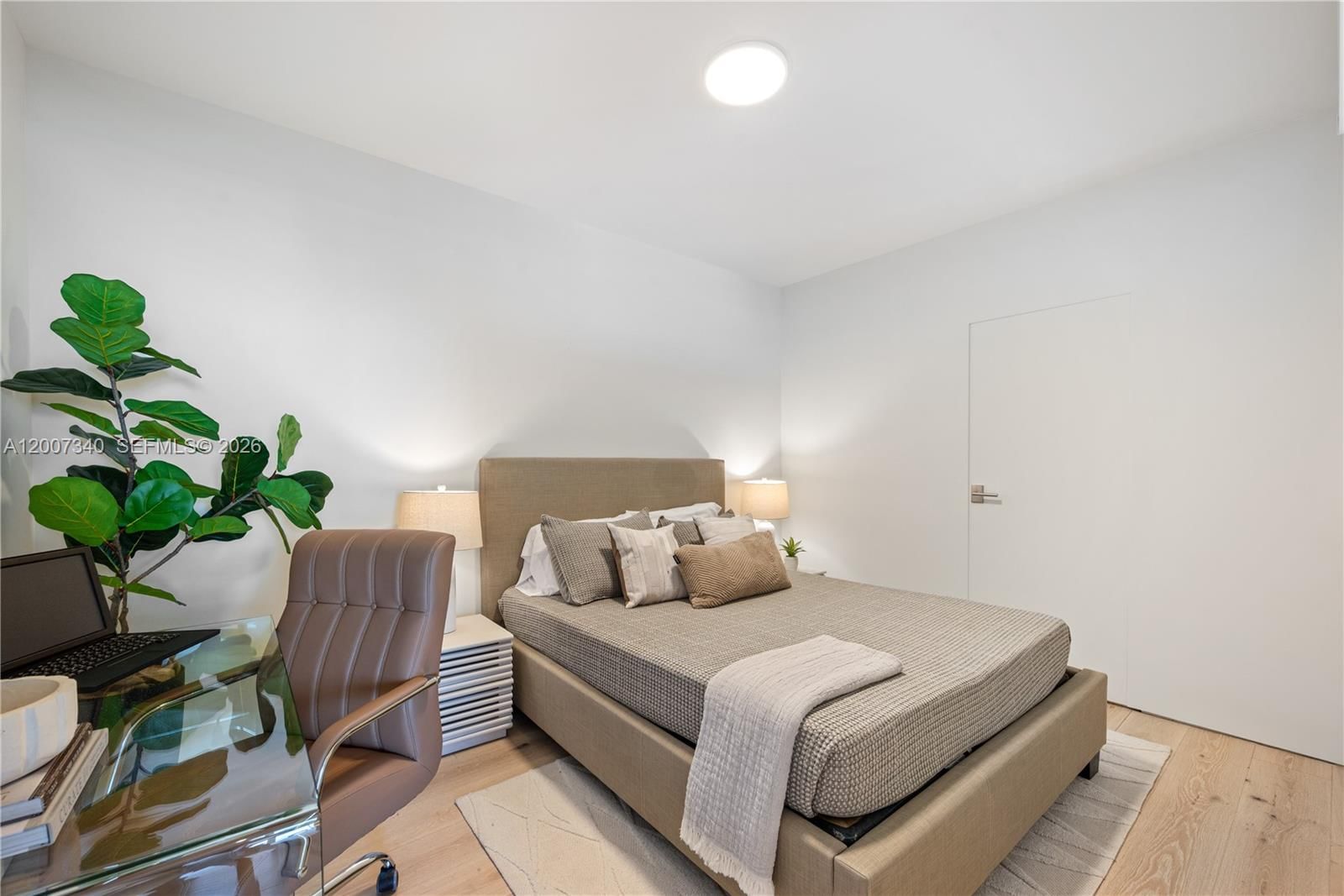 Real estate property located at 6365 Collins Ave #3904, Miami-dade, Akoya Condo, Miami Beach, FL