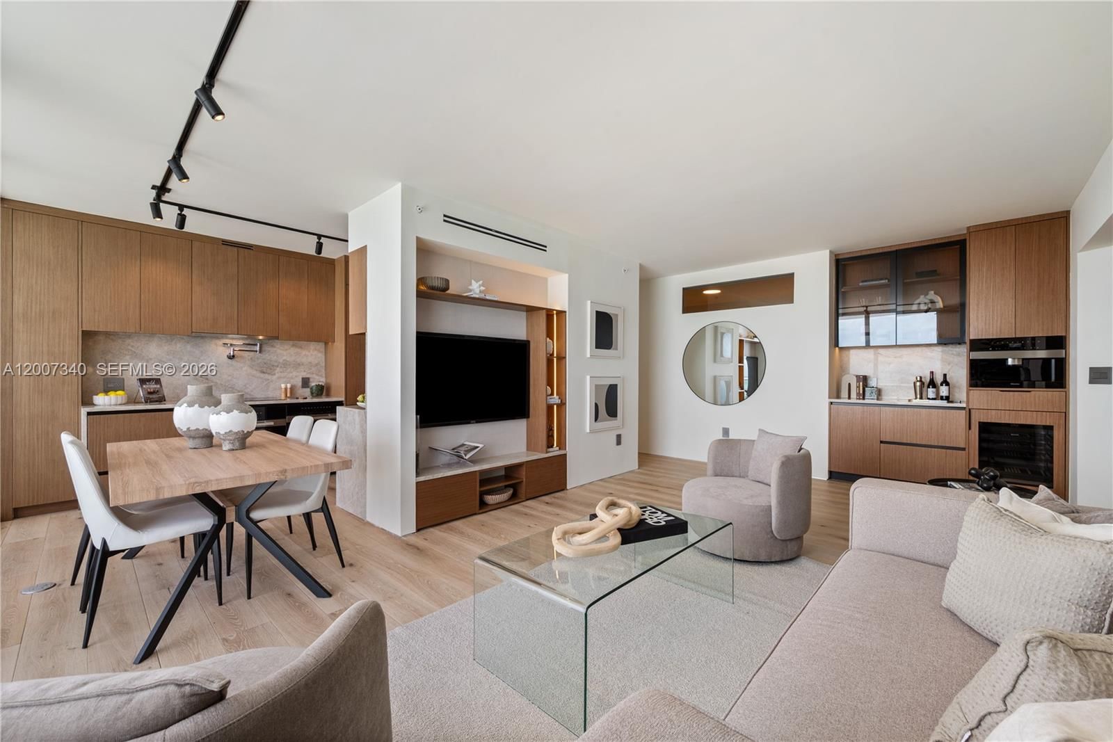 Real estate property located at 6365 Collins Ave #3904, Miami-dade, Akoya Condo, Miami Beach, FL