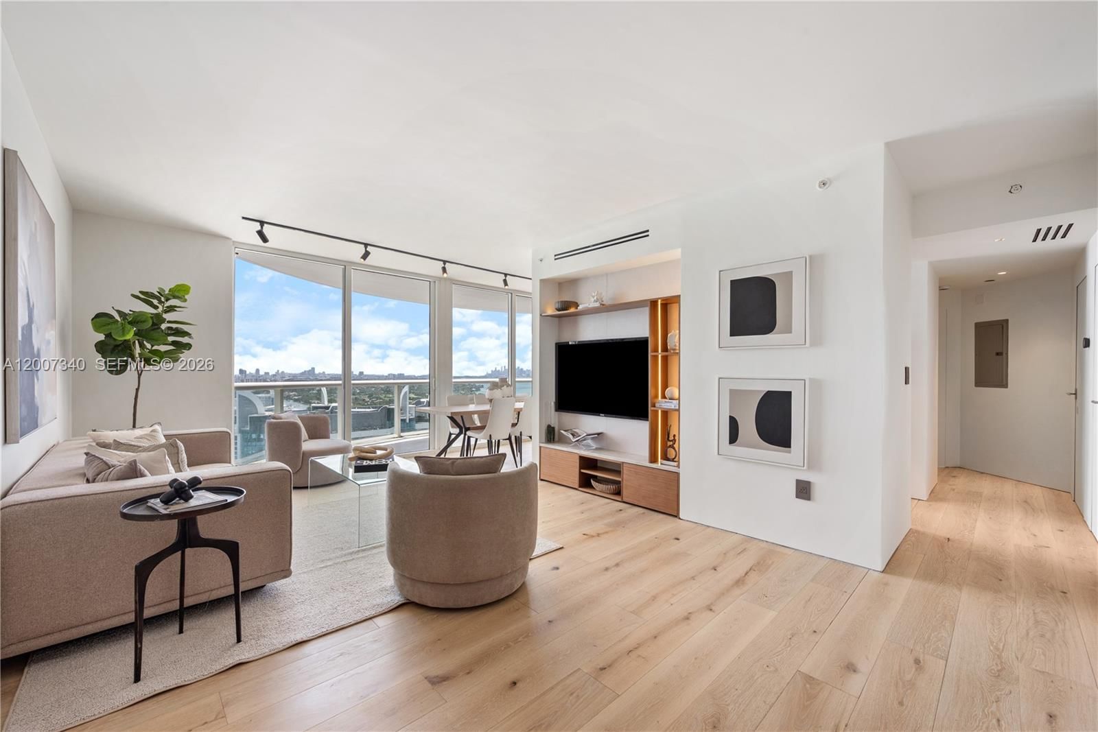 Real estate property located at 6365 Collins Ave #3904, Miami-dade, Akoya Condo, Miami Beach, FL