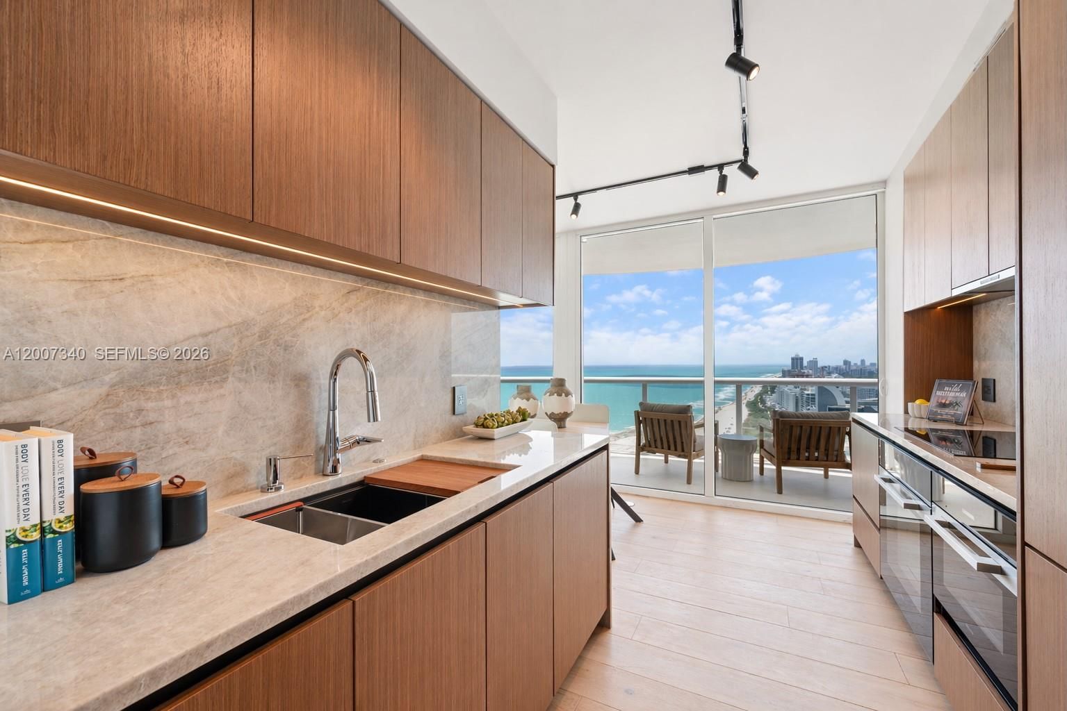 Real estate property located at 6365 Collins Ave #3904, Miami-dade, Akoya Condo, Miami Beach, FL
