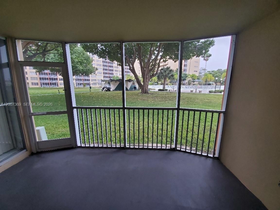 Real estate property located at 1750 191st St #105-1, Miami-dade, Jade Winds Group-daisy Ga, Miami, FL