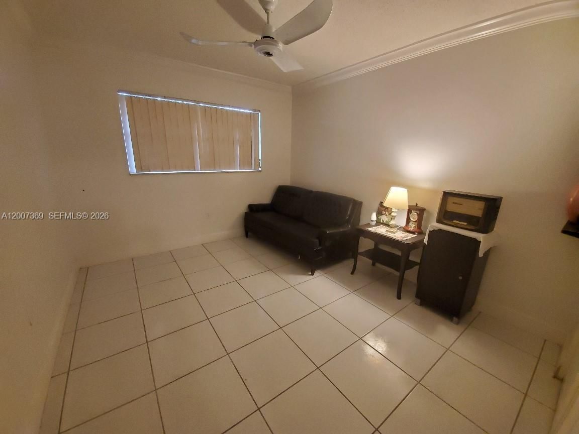 Real estate property located at 1750 191st St #105-1, Miami-dade, Jade Winds Group-daisy Ga, Miami, FL