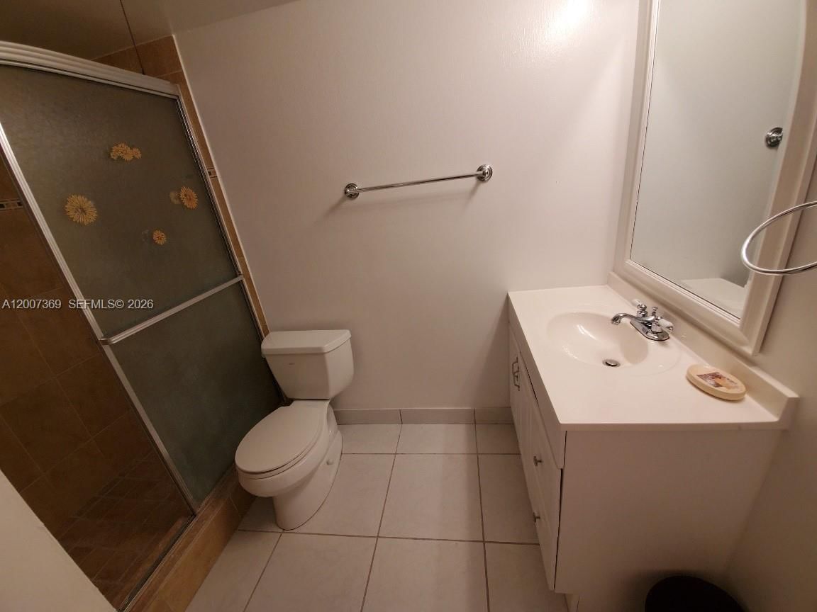 Real estate property located at 1750 191st St #105-1, Miami-dade, Jade Winds Group-daisy Ga, Miami, FL