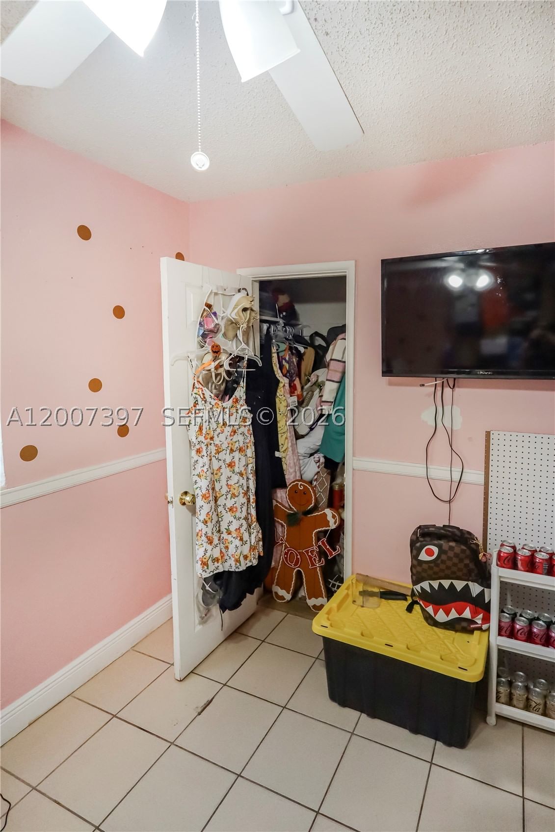 Real estate property located at 571 60th St, Miami-dade, Logan Crest Rev Pl, Hialeah, FL