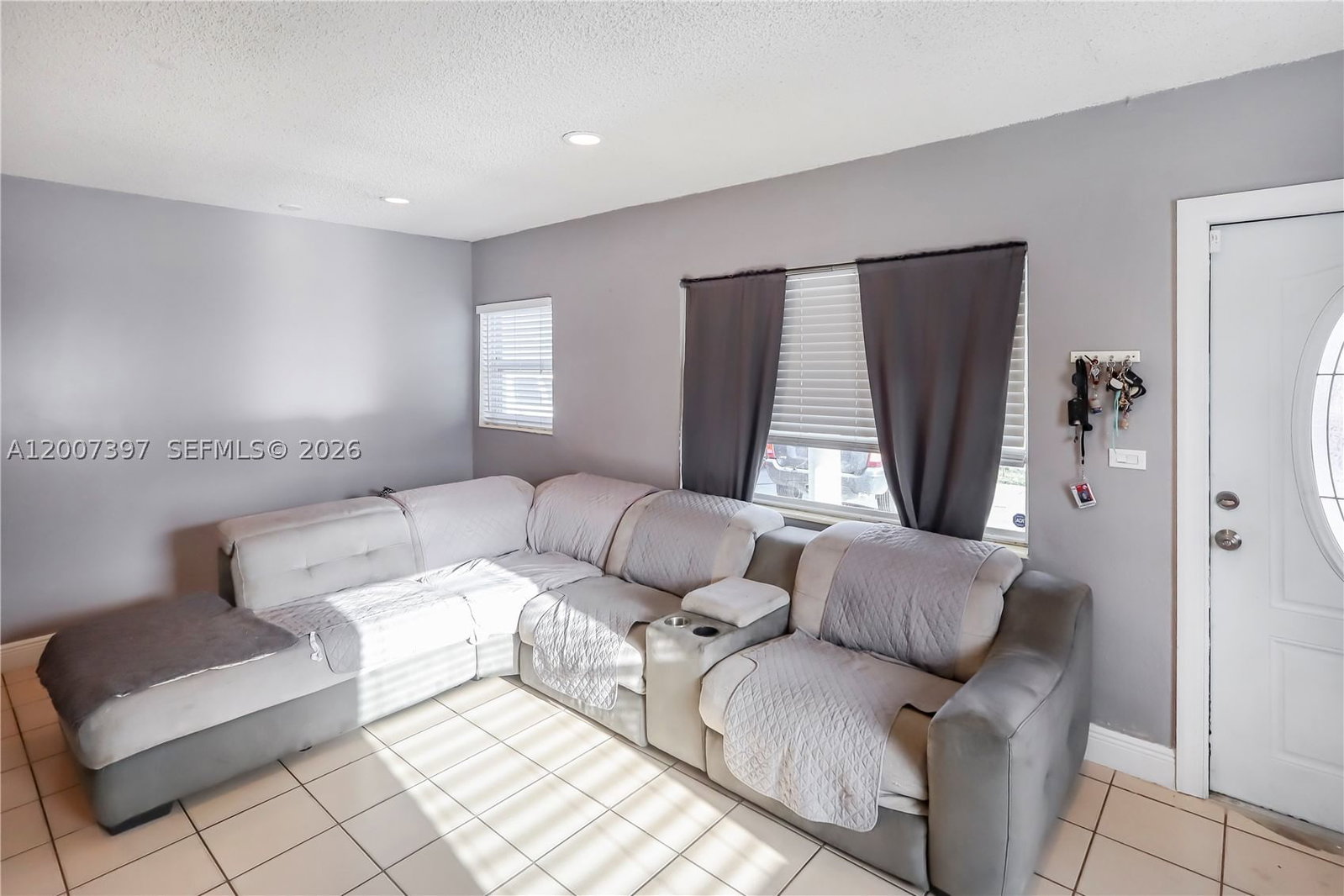 Real estate property located at 571 60th St, Miami-dade, Logan Crest Rev Pl, Hialeah, FL