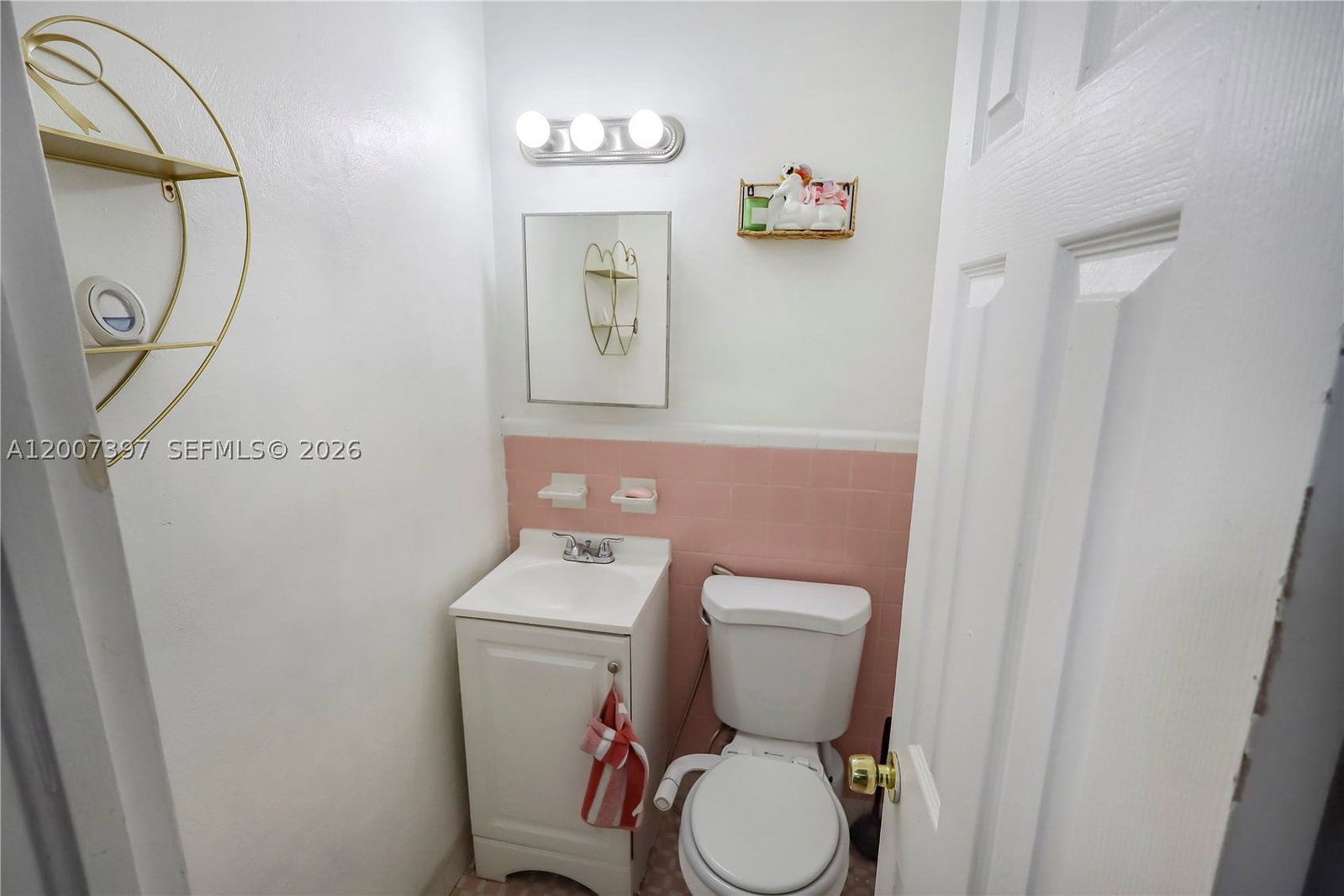 Real estate property located at 571 60th St, Miami-dade, Logan Crest Rev Pl, Hialeah, FL