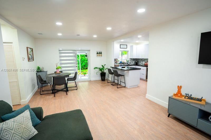 Real estate property located at 5290 Palm Ave, Miami-dade, Ulelah Rev Plat, Hialeah, FL