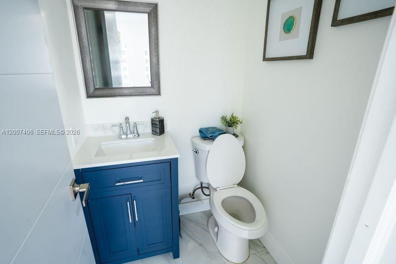 Real estate property located at 5290 Palm Ave, Miami-dade, Ulelah Rev Plat, Hialeah, FL