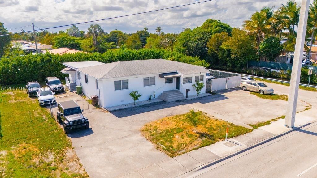 Real estate property located at 5290 Palm Ave, Miami-dade, Ulelah Rev Plat, Hialeah, FL