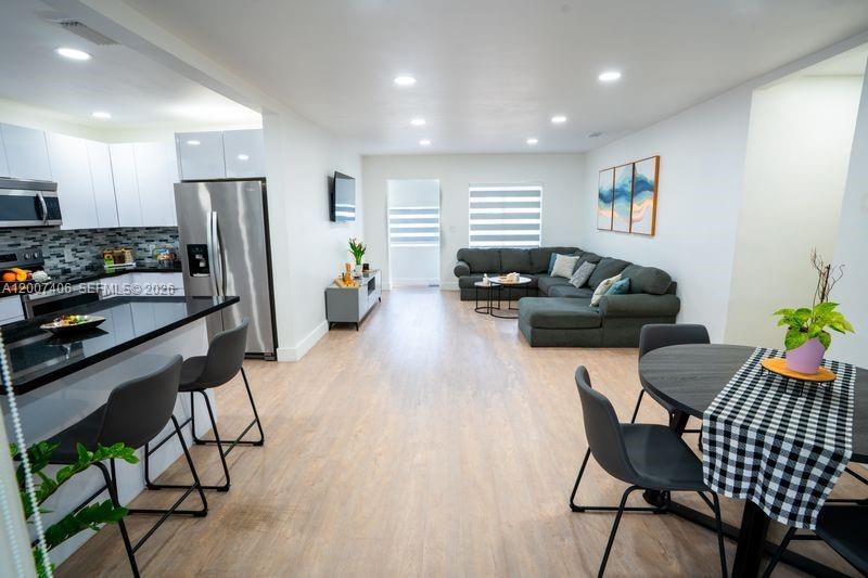 Real estate property located at 5290 Palm Ave, Miami-dade, Ulelah Rev Plat, Hialeah, FL