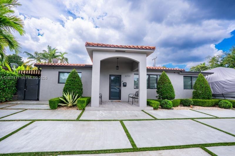 Real estate property located at 4210 6th Ave, Miami-dade, Hialeah Estates, Hialeah, FL