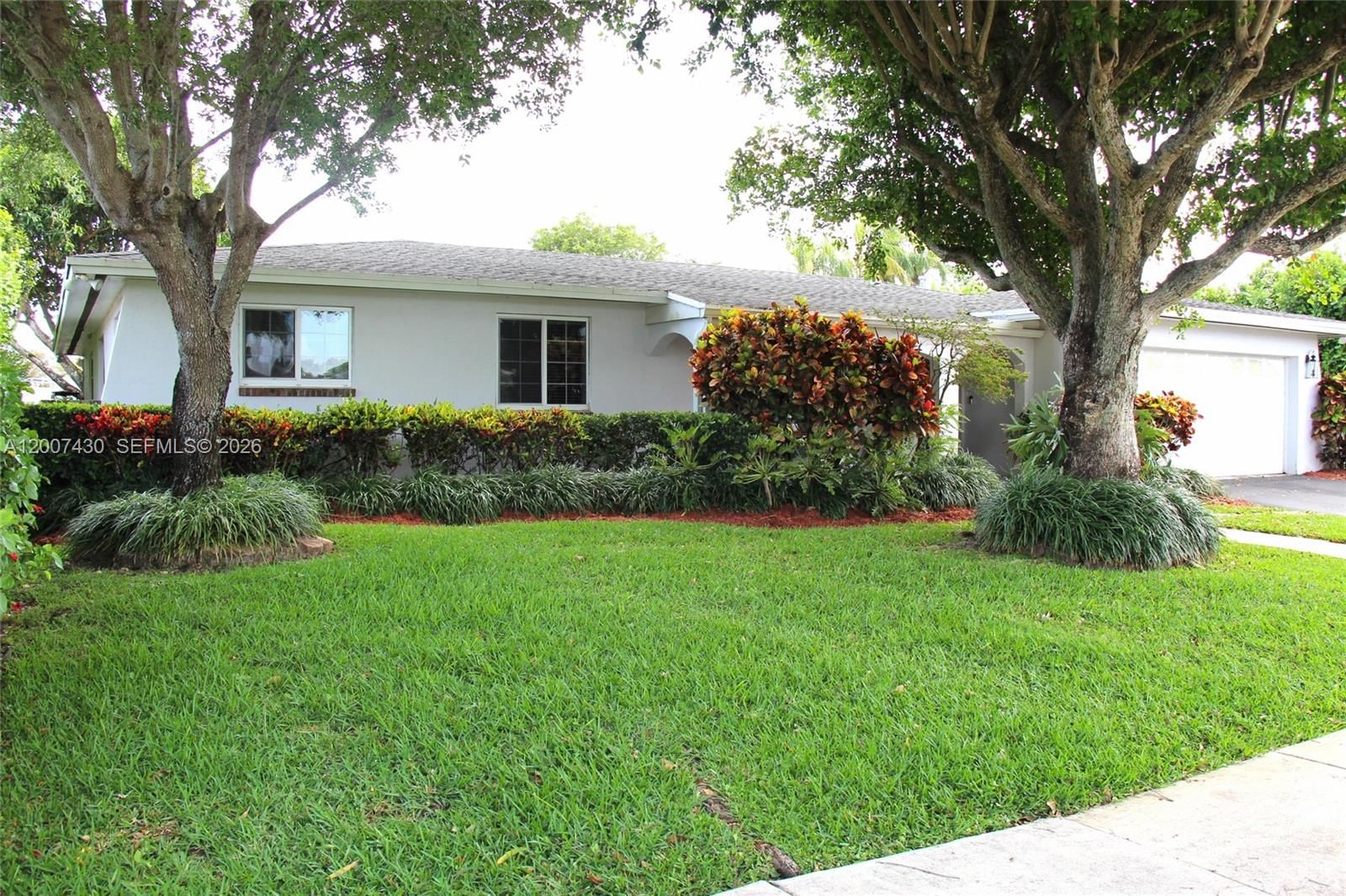 Real estate property located at 14544 76th St, Miami-dade, Kendale Lakes Sec Eight, Miami, FL