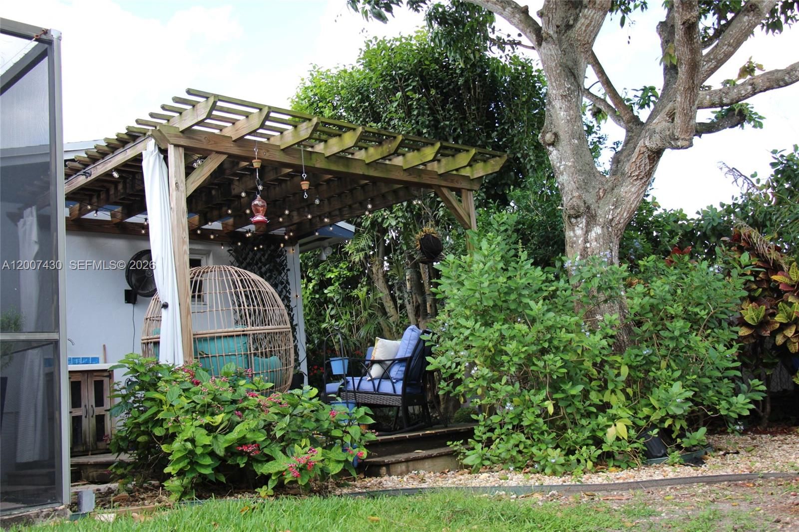 Real estate property located at 14544 76th St, Miami-dade, Kendale Lakes Sec Eight, Miami, FL