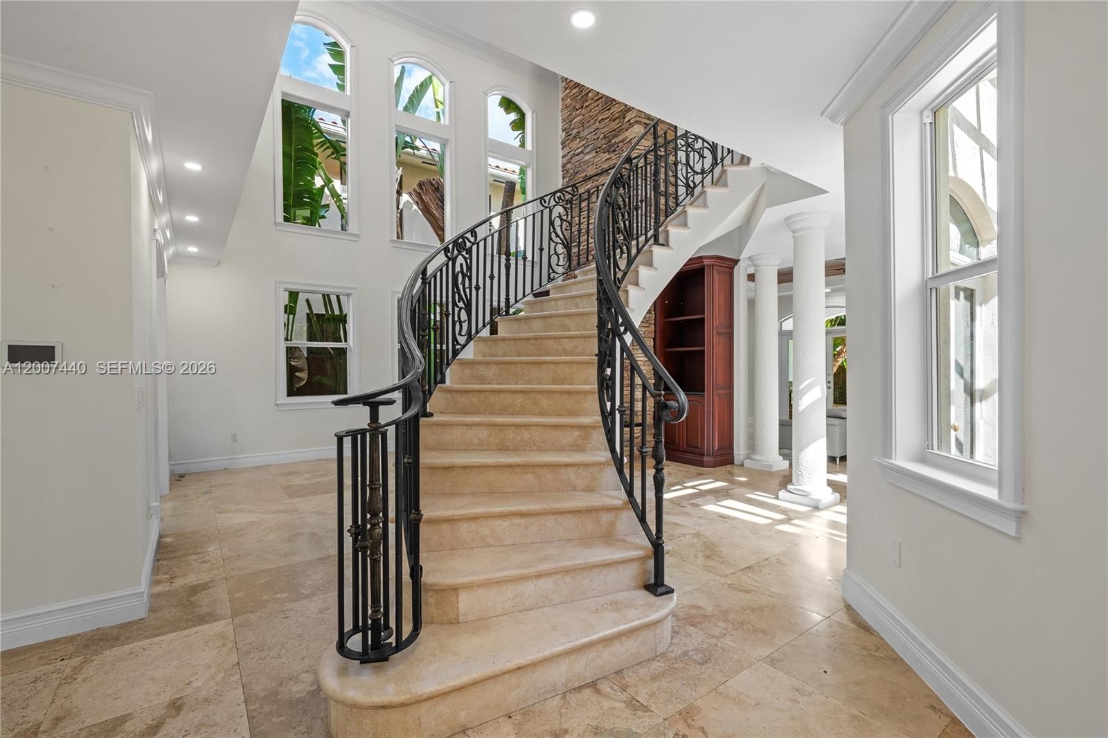 Real estate property located at 4065 Battersea Rd, Miami-dade, Coconut Grove Manor, Miami, FL