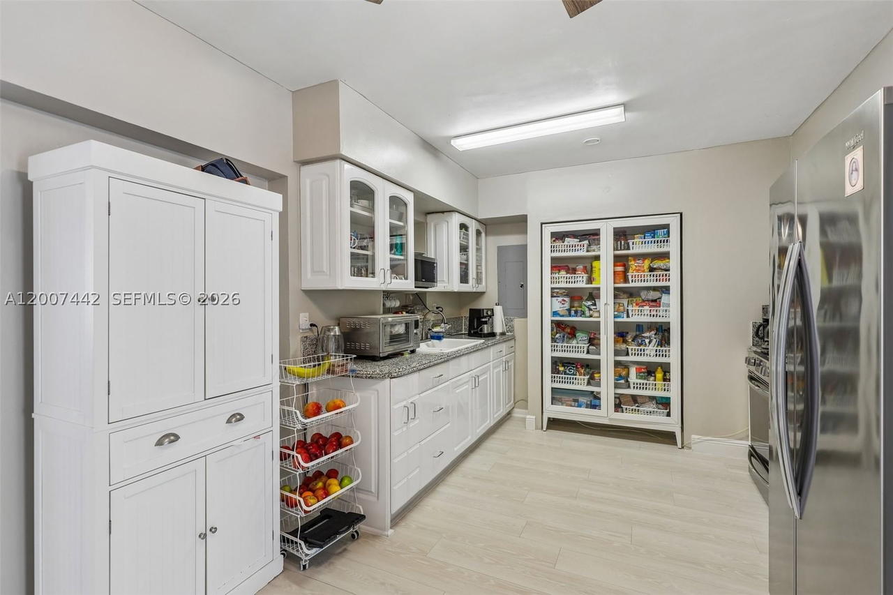 Real estate property located at 15245 298th Ter, Miami-dade, Dixie Estates Amended, Homestead, FL