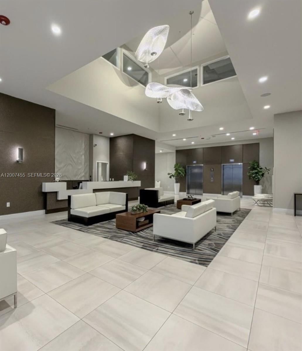 Real estate property located at 7825 107th Ave #221, Miami-dade, Midtown At Doral, Doral, FL