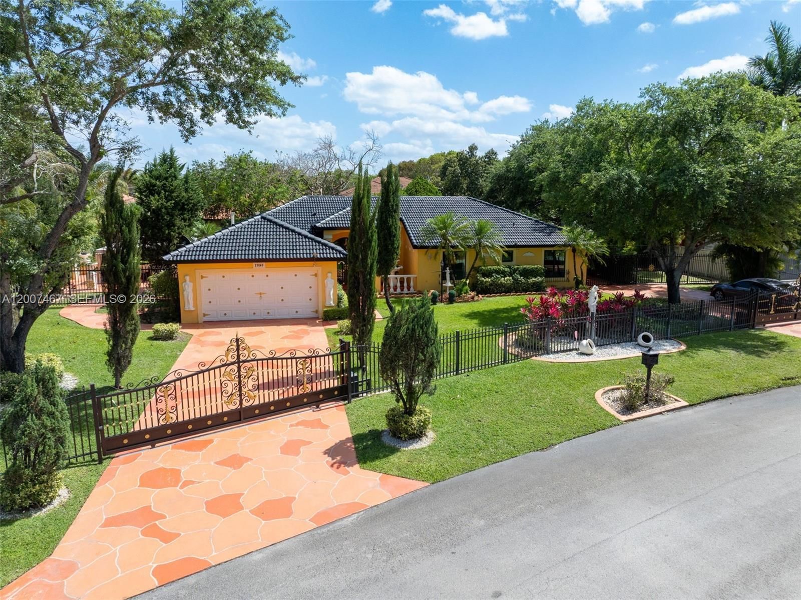 Real estate property located at 15860 287th St, Miami-dade, Biscayne Best, Homestead, FL