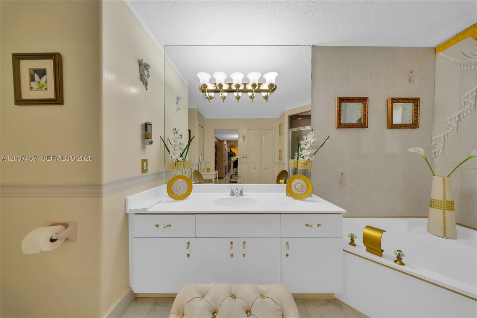 Real estate property located at 15860 287th St, Miami-dade, Biscayne Best, Homestead, FL