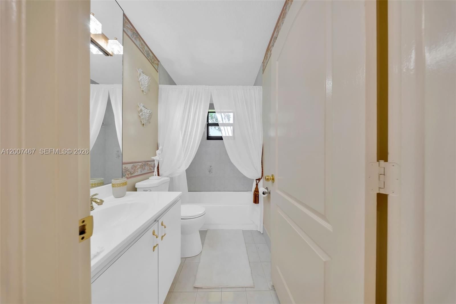 Real estate property located at 15860 287th St, Miami-dade, Biscayne Best, Homestead, FL