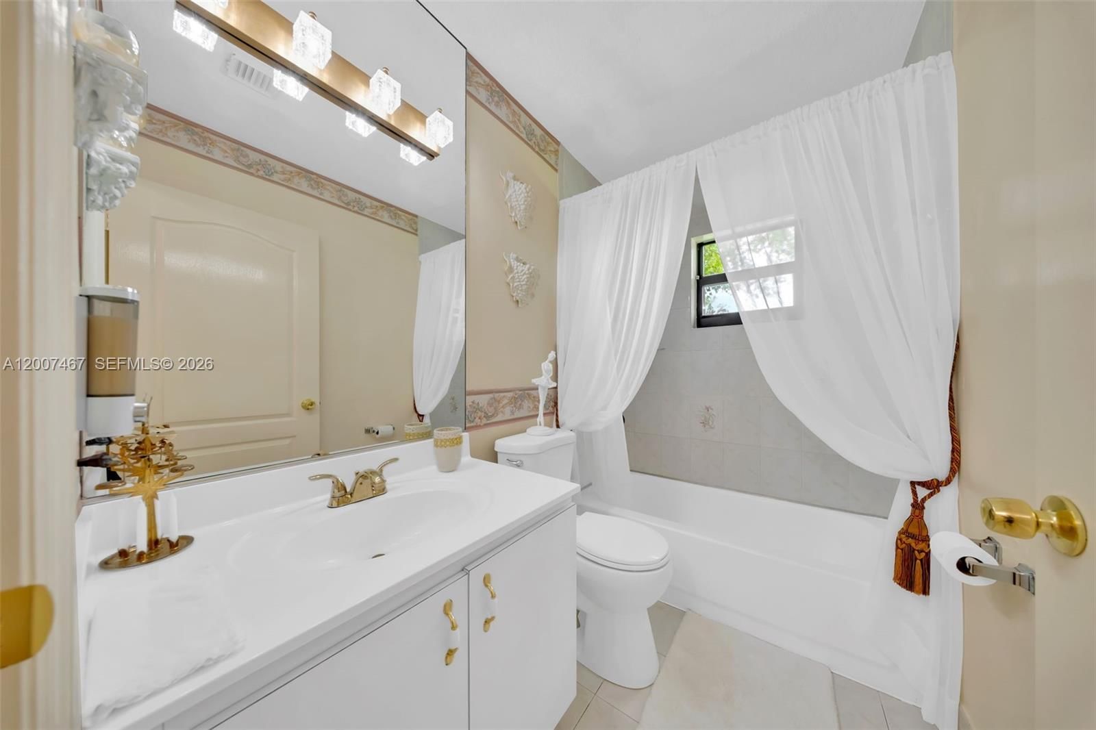 Real estate property located at 15860 287th St, Miami-dade, Biscayne Best, Homestead, FL