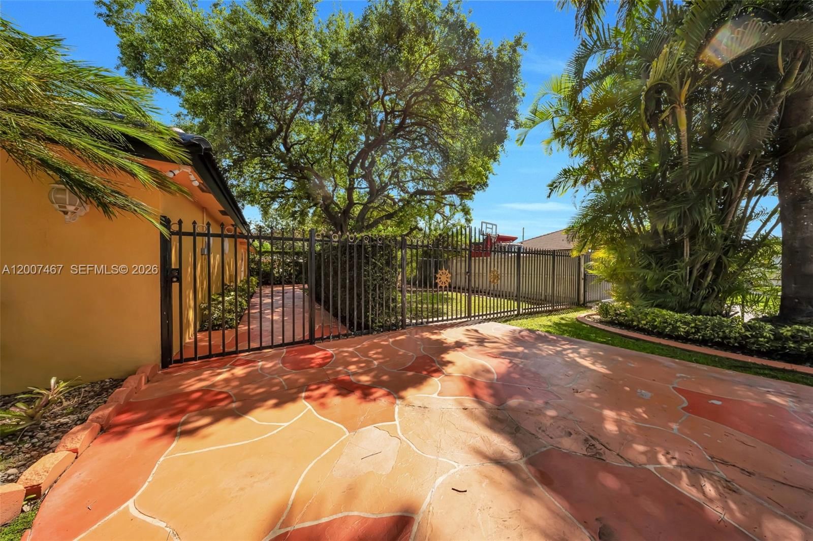 Real estate property located at 15860 287th St, Miami-dade, Biscayne Best, Homestead, FL