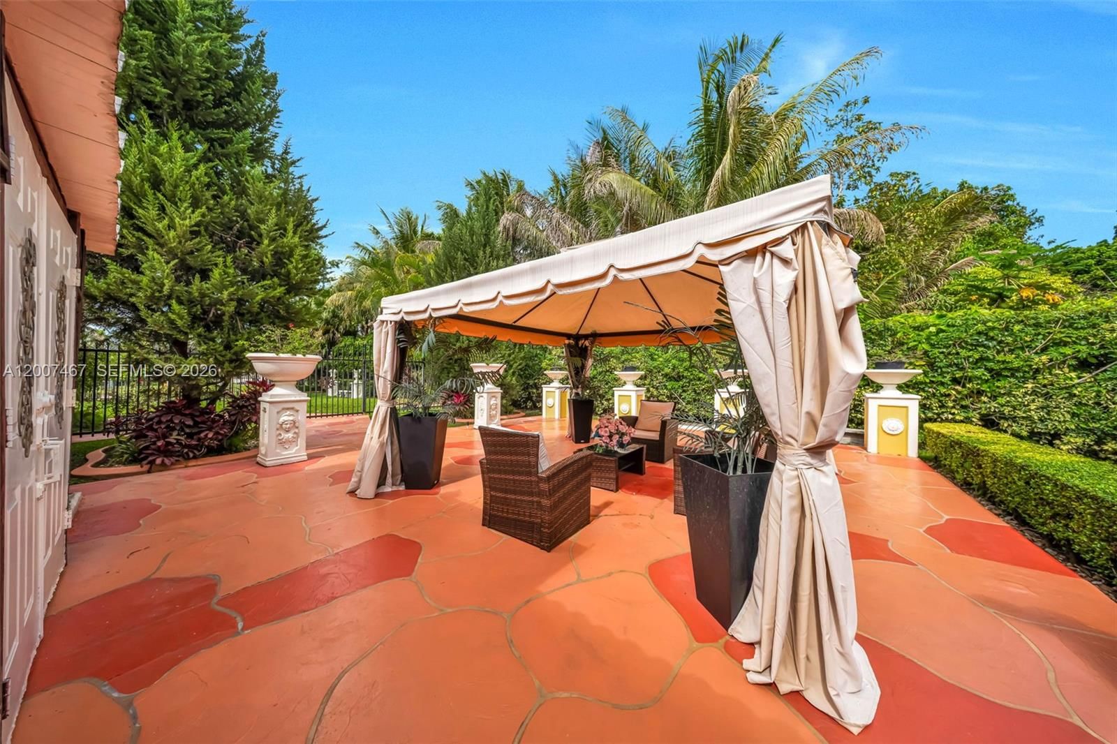 Real estate property located at 15860 287th St, Miami-dade, Biscayne Best, Homestead, FL