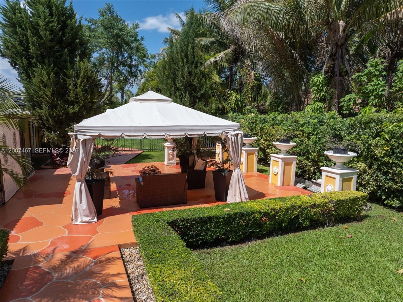 Real estate property located at 15860 287th St, Miami-dade, Biscayne Best, Homestead, FL