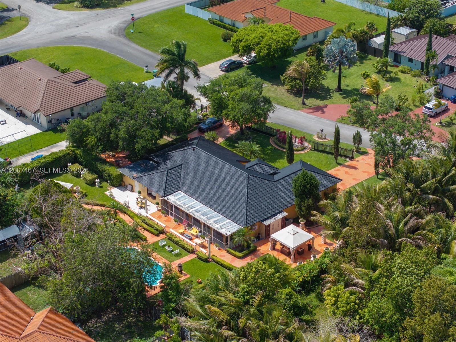 Real estate property located at 15860 287th St, Miami-dade, Biscayne Best, Homestead, FL