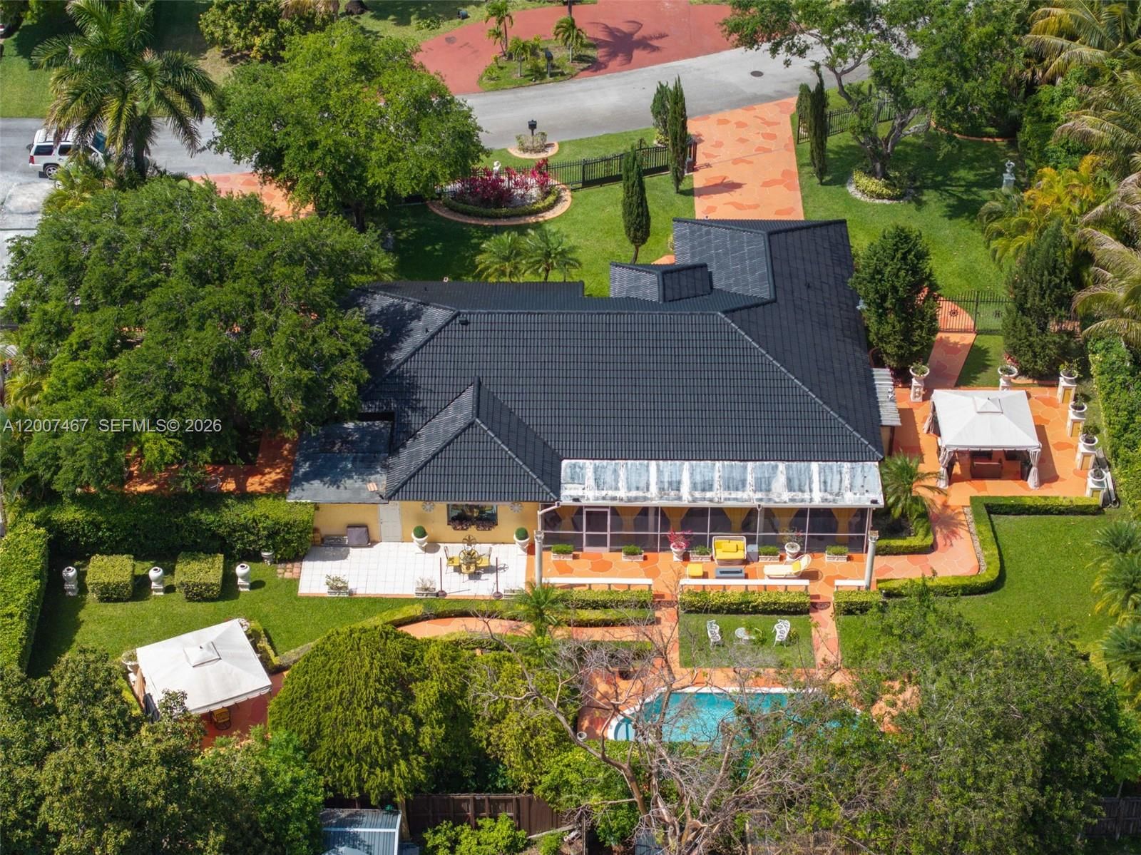 Real estate property located at 15860 287th St, Miami-dade, Biscayne Best, Homestead, FL