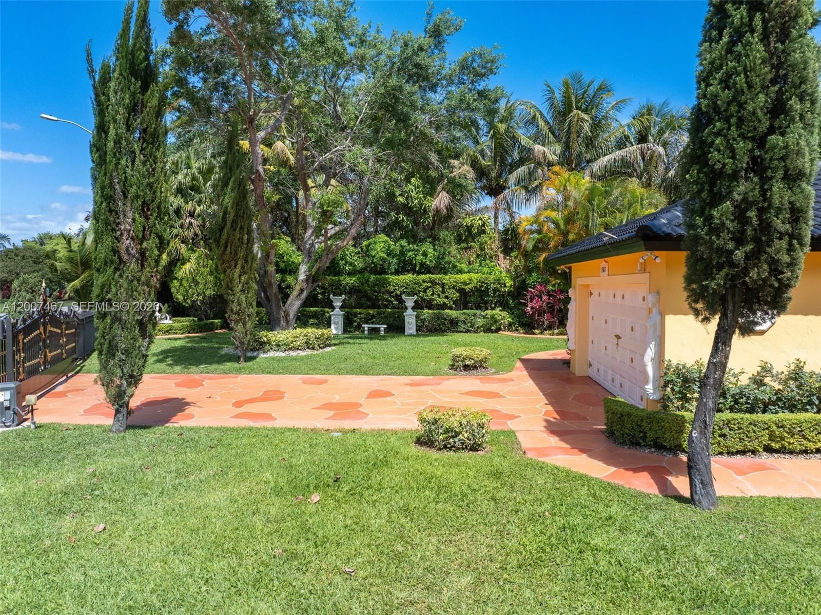 Real estate property located at 15860 287th St, Miami-dade, Biscayne Best, Homestead, FL