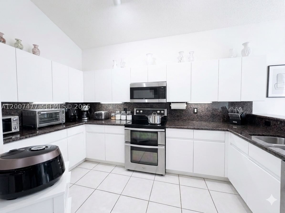 Real estate property located at 1510 Lacosta Dr W, Broward, Hollywood Lakes Country C, Pembroke Pines, FL