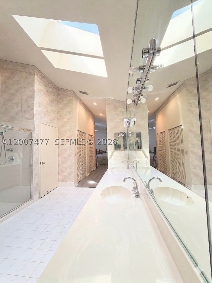 Real estate property located at 1510 Lacosta Dr W, Broward, Hollywood Lakes Country C, Pembroke Pines, FL