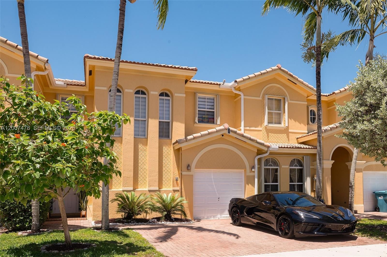 Real estate property located at 13741 118th Ter, Miami-dade, Century Breeze, Miami, FL